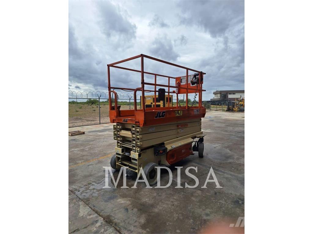 Jungheinrich 3246ES Šķerveida pacēlāji