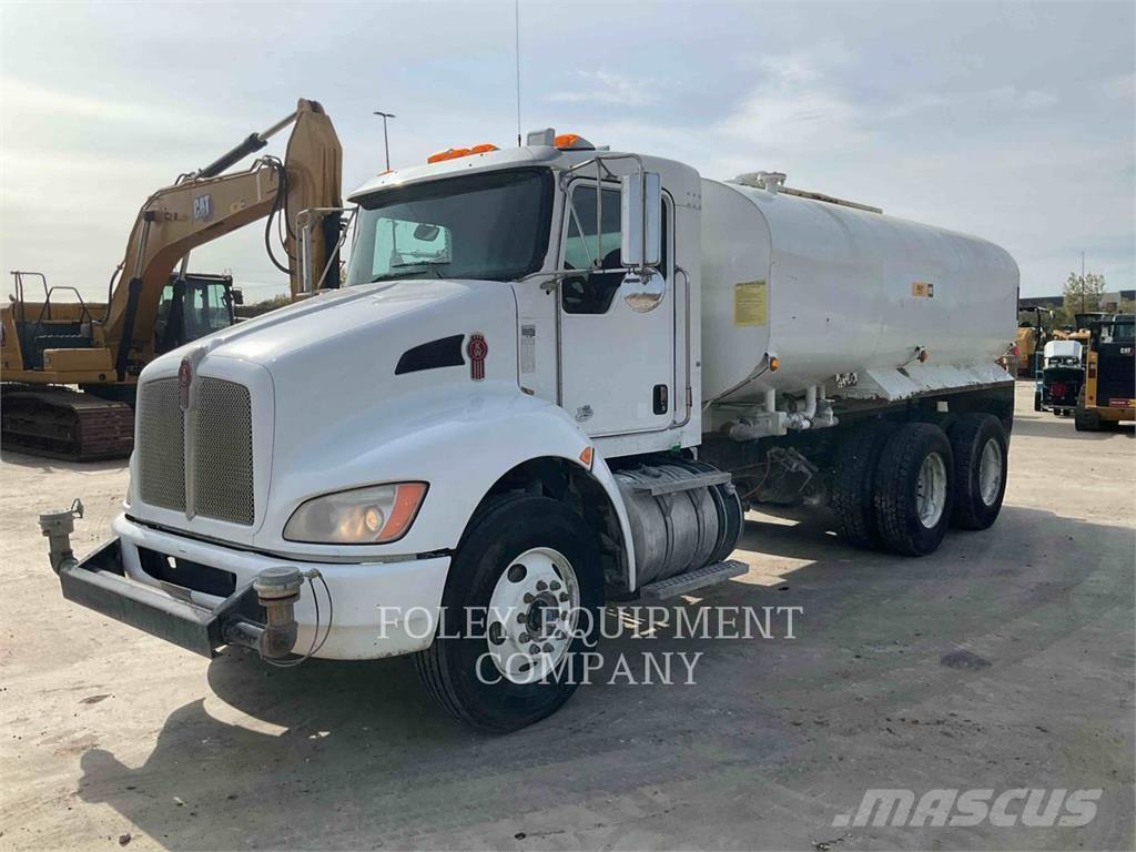 Kenworth WTRTRK4K Autocisterna