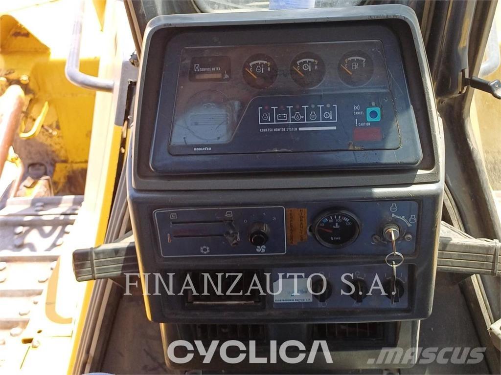 Komatsu D155 Kāpurķēžu buldozeri