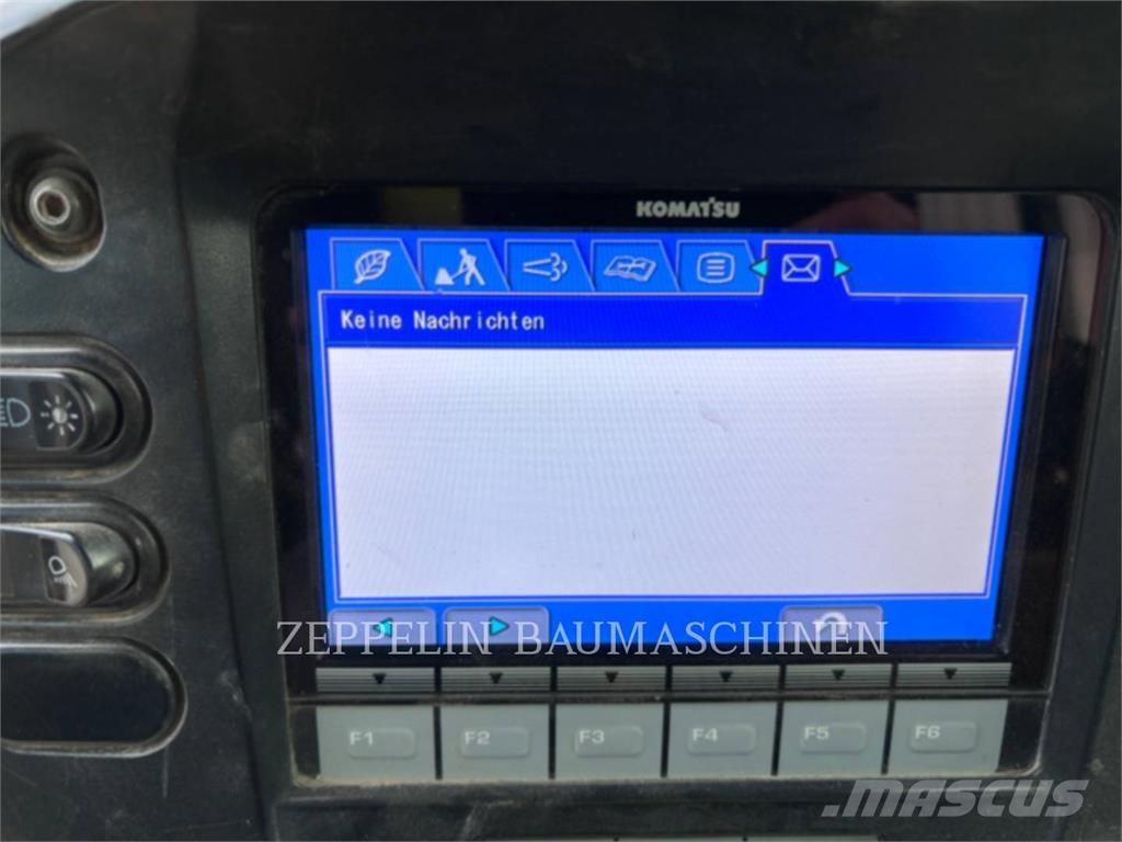 Komatsu D61PX Kāpurķēžu buldozeri