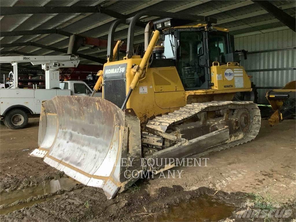 Komatsu D65EX17 Kāpurķēžu buldozeri