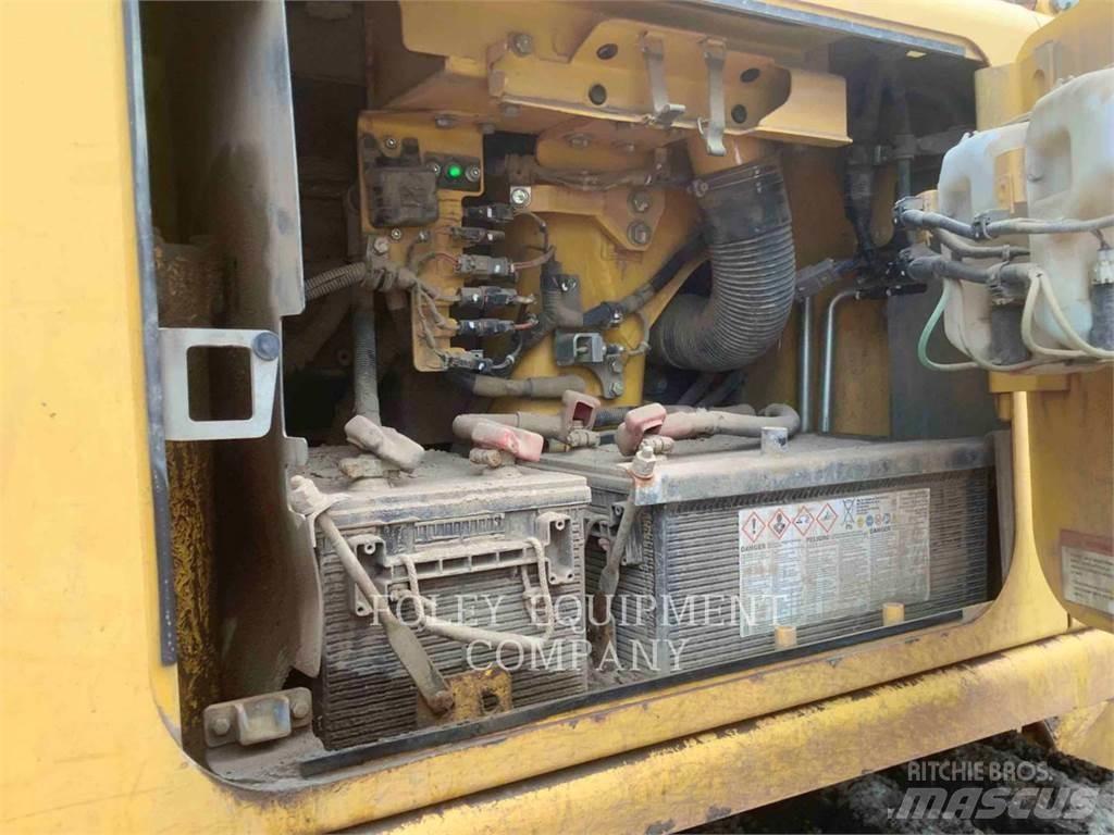 Komatsu D85EXI Kāpurķēžu buldozeri