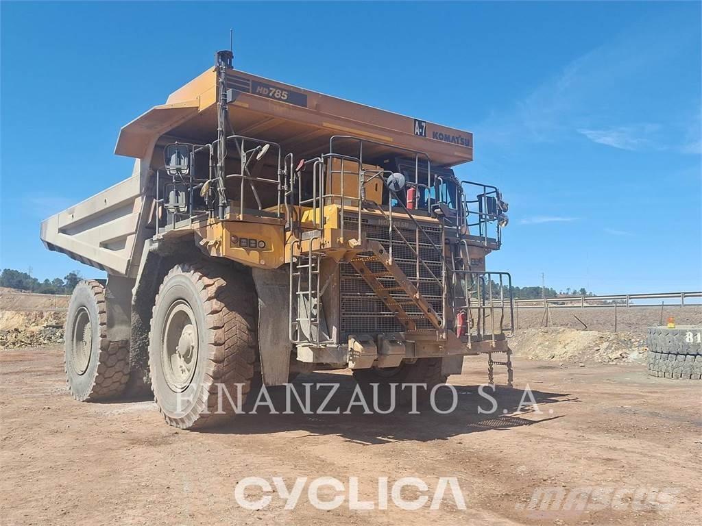 Komatsu HD785-8 Artikulētie pašizgāzēji