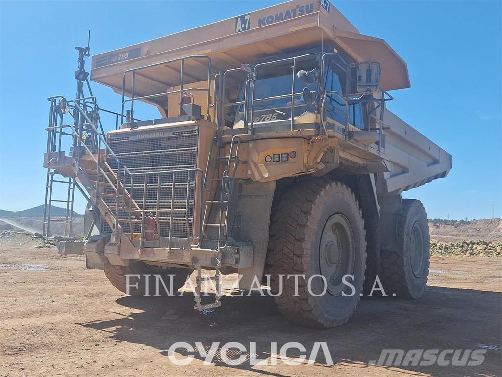 Komatsu HD785-8 Artikulētie pašizgāzēji