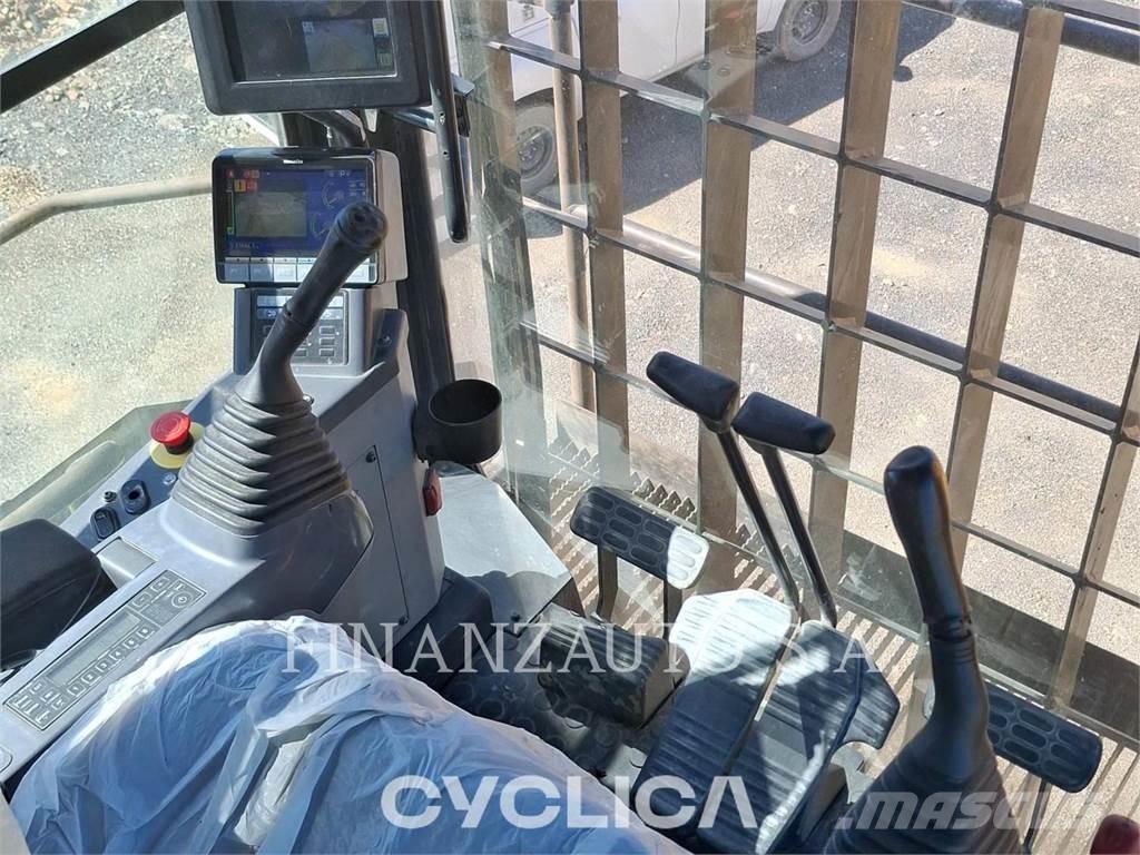 Komatsu PC2000-11 Kāpurķēžu ekskavatori