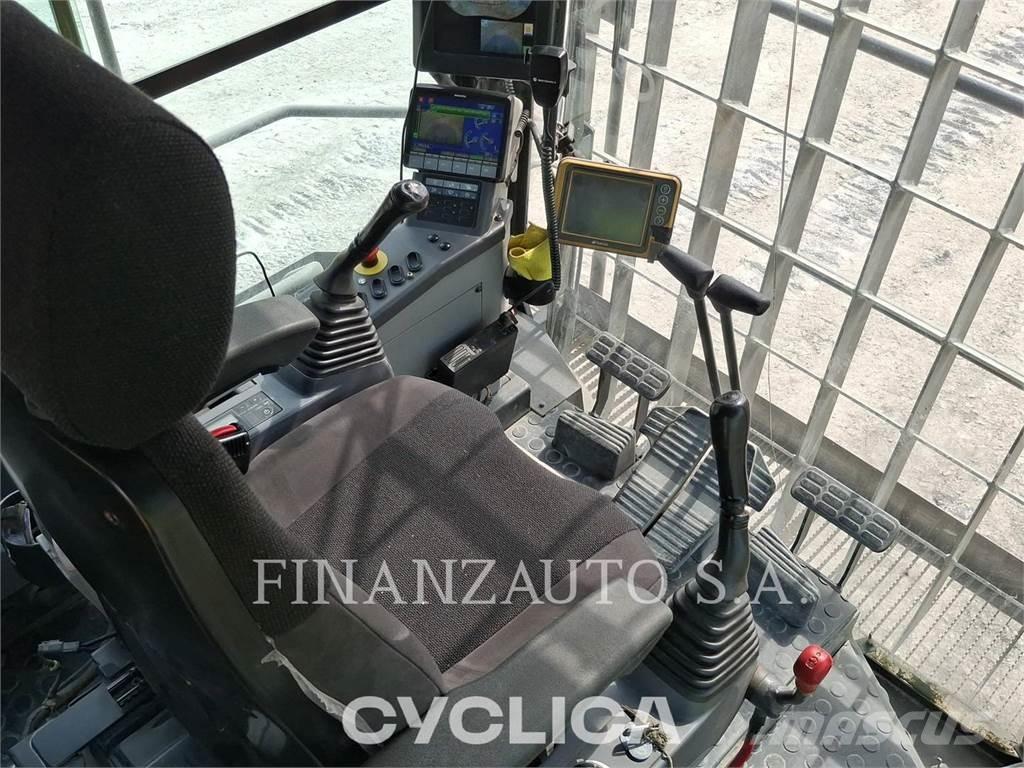 Komatsu PC2000-11 Kāpurķēžu ekskavatori