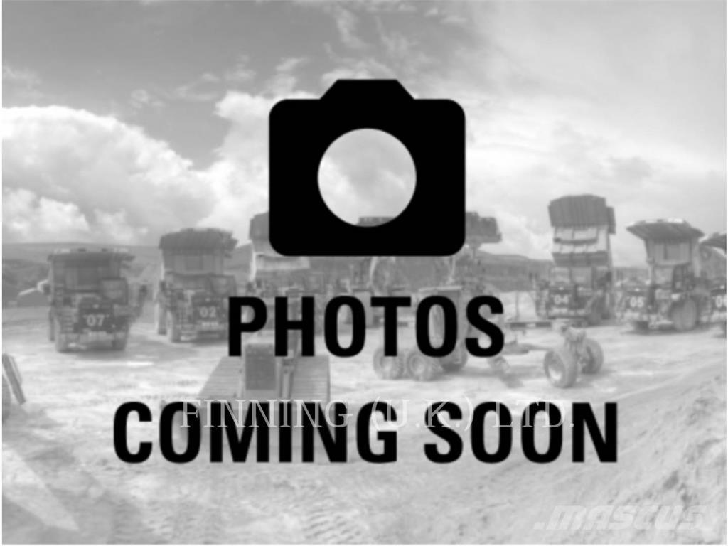 Komatsu PC210-11E0 Kāpurķēžu ekskavatori