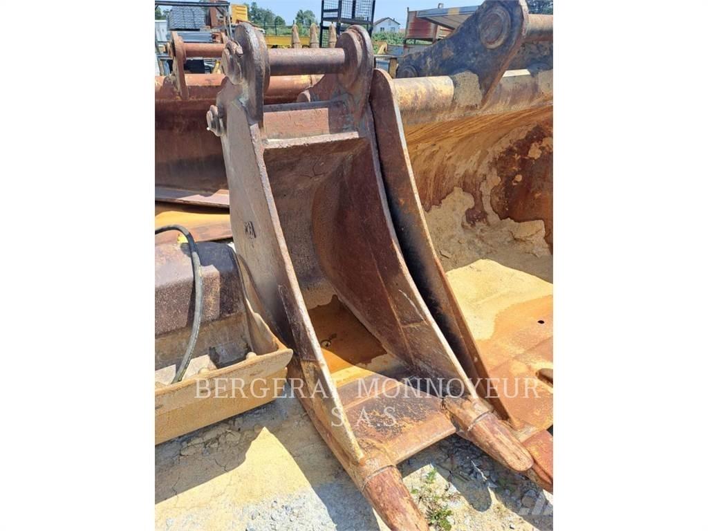 Komatsu PC210LC Kāpurķēžu ekskavatori
