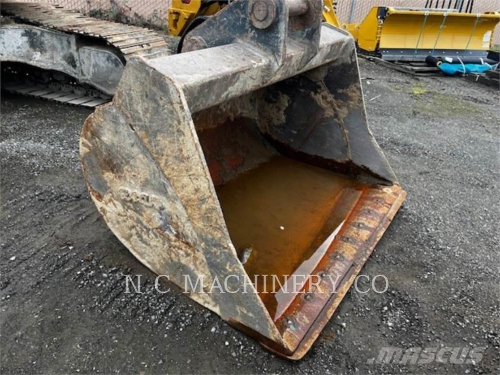 Komatsu PC210LCI-1 Kāpurķēžu ekskavatori