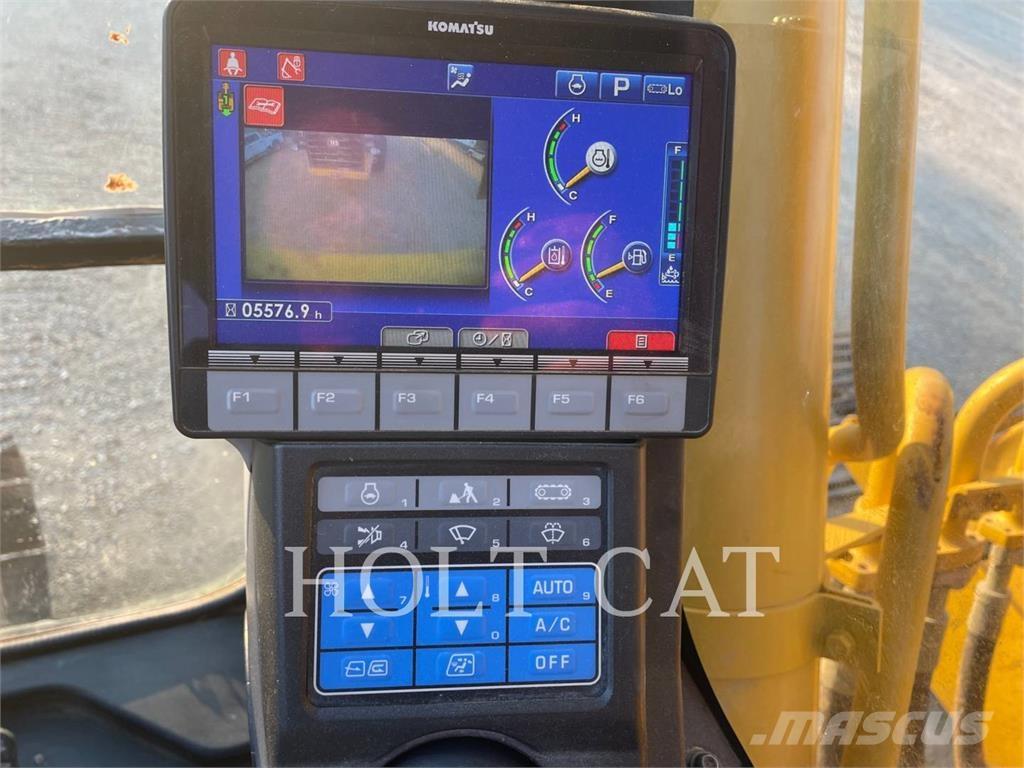 Komatsu PC240LC-11 Kāpurķēžu ekskavatori