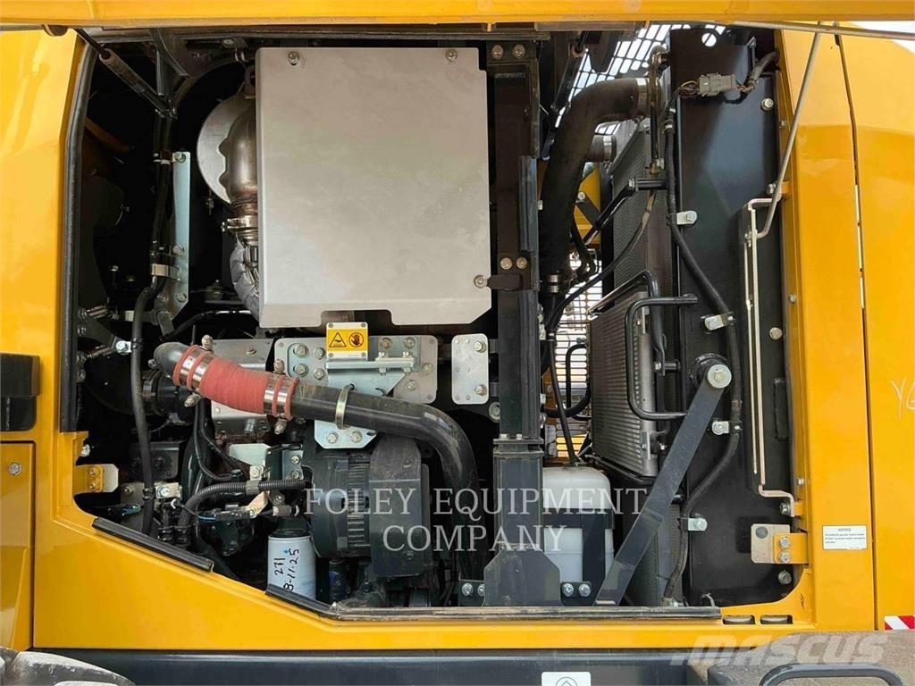 Komatsu WA200-8 Iekrāvēji uz riteņiem