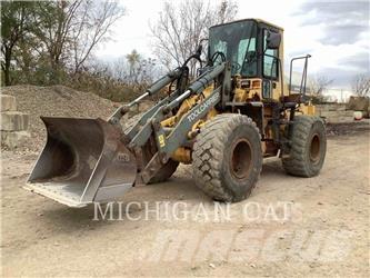 Komatsu WA250-3 Iekrāvēji uz riteņiem