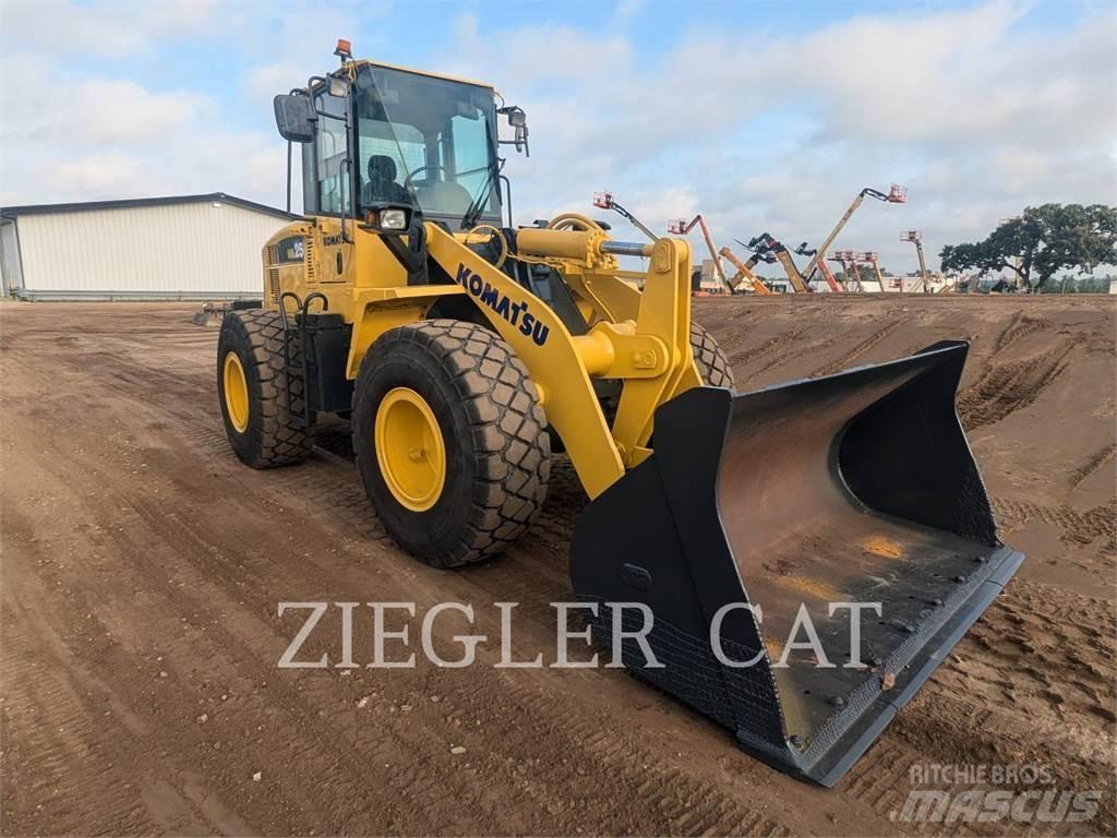 Komatsu WA250-5L Iekrāvēji uz riteņiem