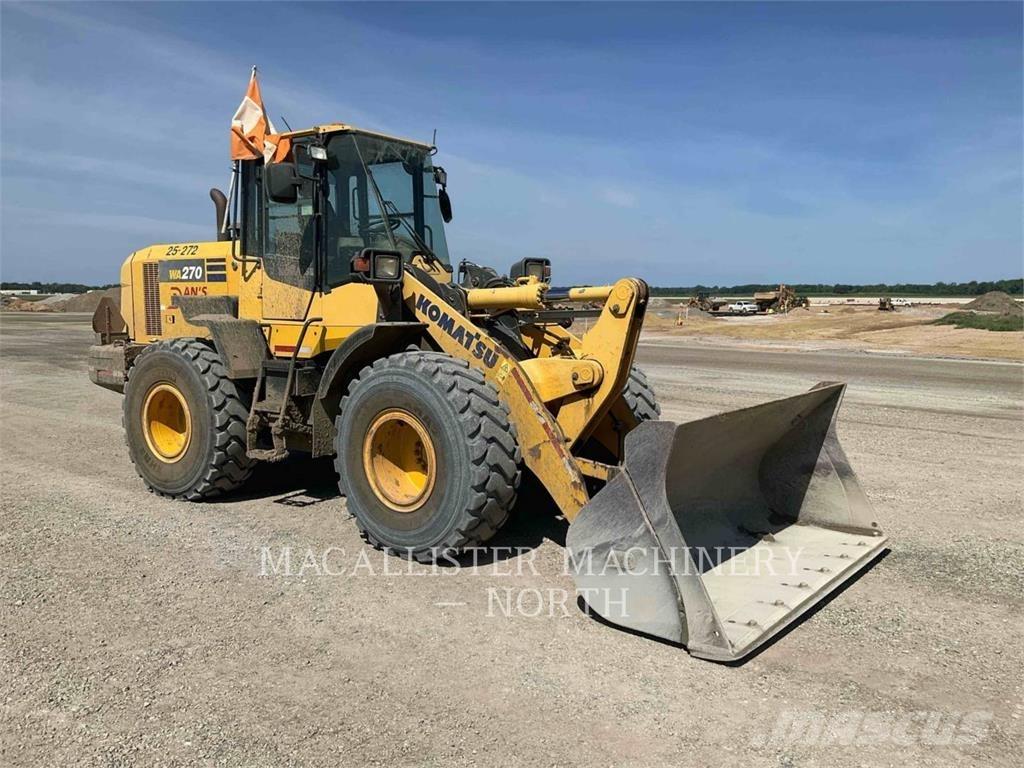 Komatsu WA270-7 Iekrāvēji uz riteņiem