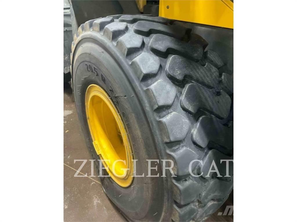 Komatsu WA320 Iekrāvēji uz riteņiem