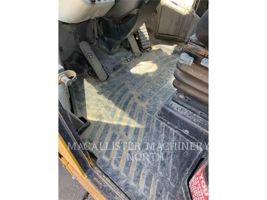 Komatsu WA320-7 Iekrāvēji uz riteņiem