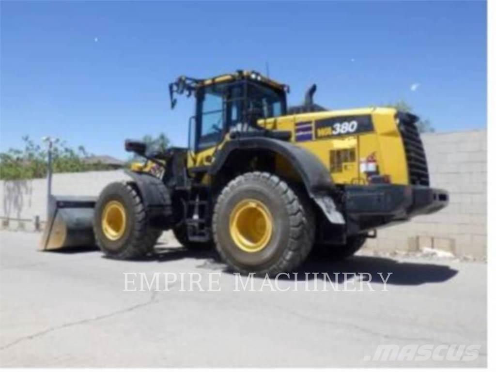 Komatsu WA380 Iekrāvēji uz riteņiem