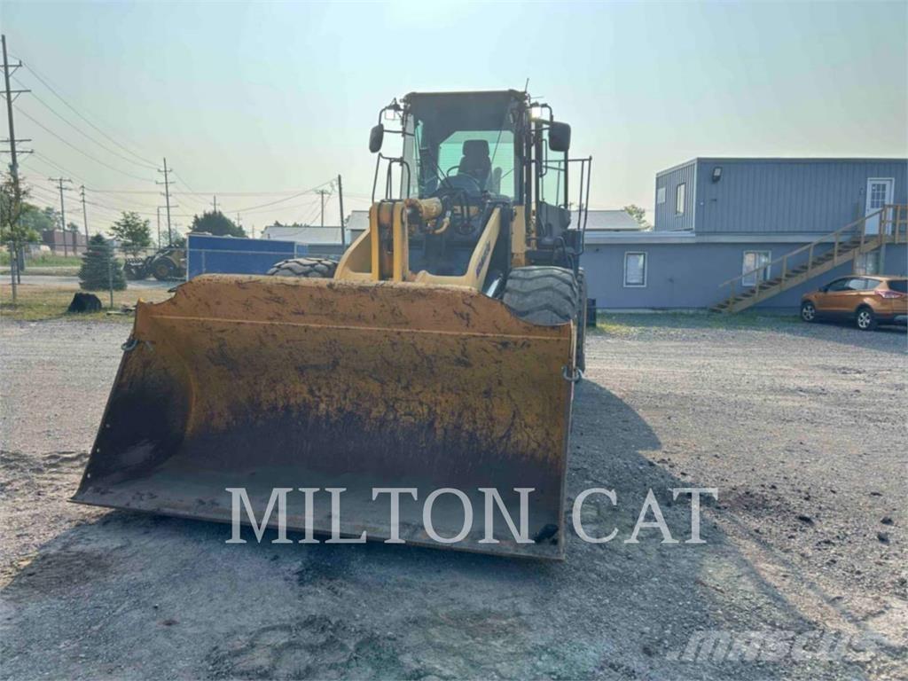 Komatsu WA380 Iekrāvēji uz riteņiem