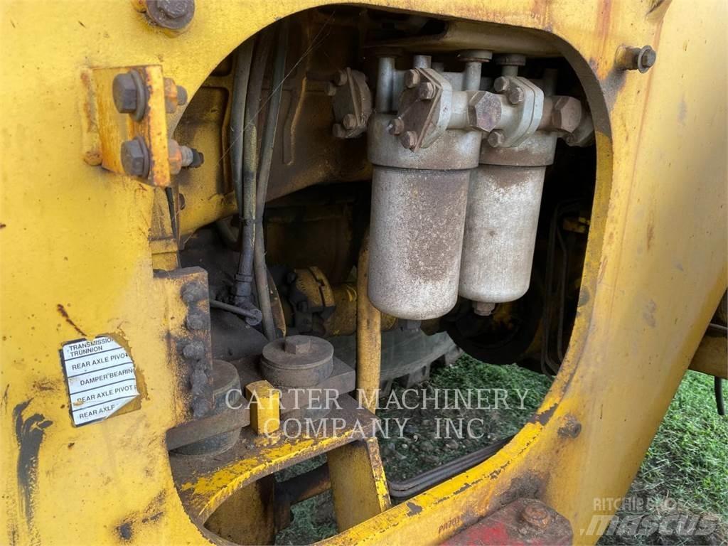 Komatsu WA500 Iekrāvēji uz riteņiem
