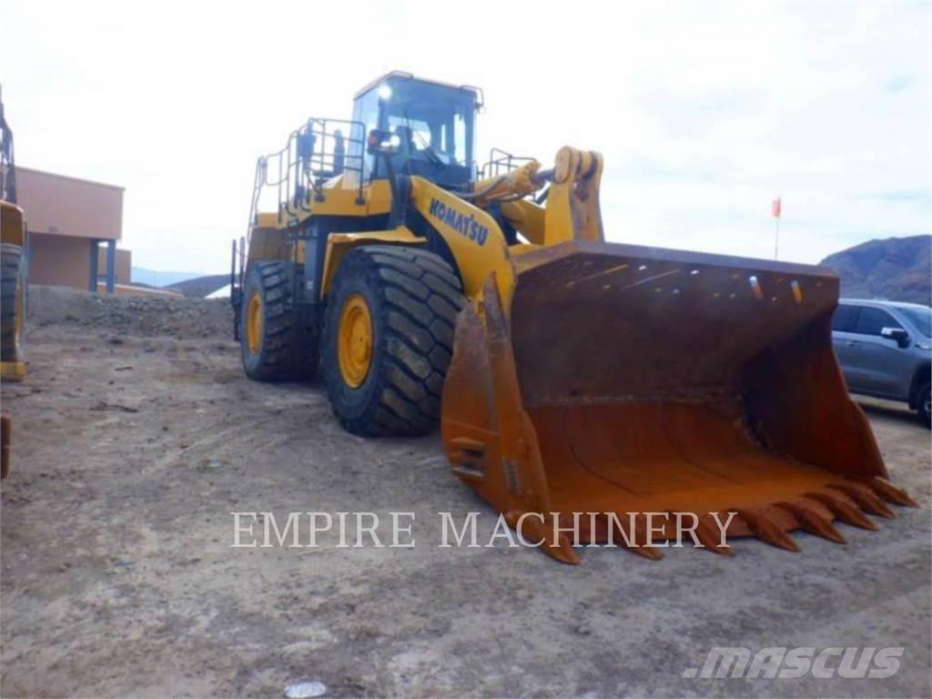 Komatsu WA600-8 Iekrāvēji uz riteņiem