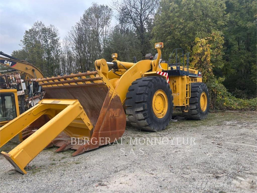 Komatsu WA700 Iekrāvēji uz riteņiem