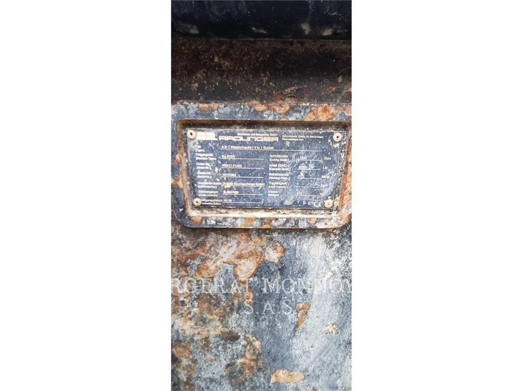 Kubota R065 Iekrāvēji uz riteņiem