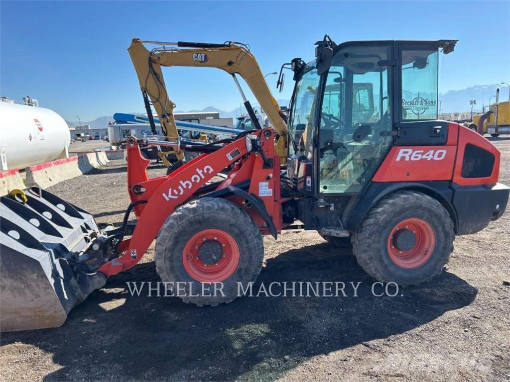 Kubota R640 CWL Iekrāvēji uz riteņiem