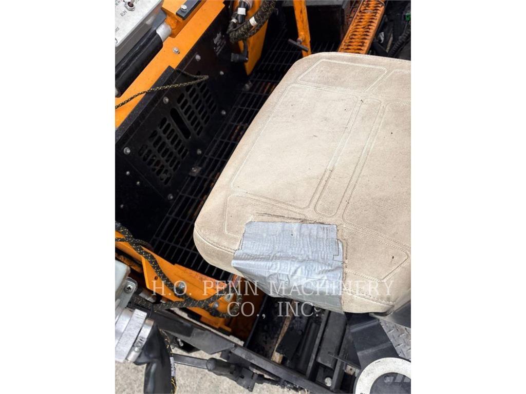 LeeBoy 8520 Asfalta klājēji