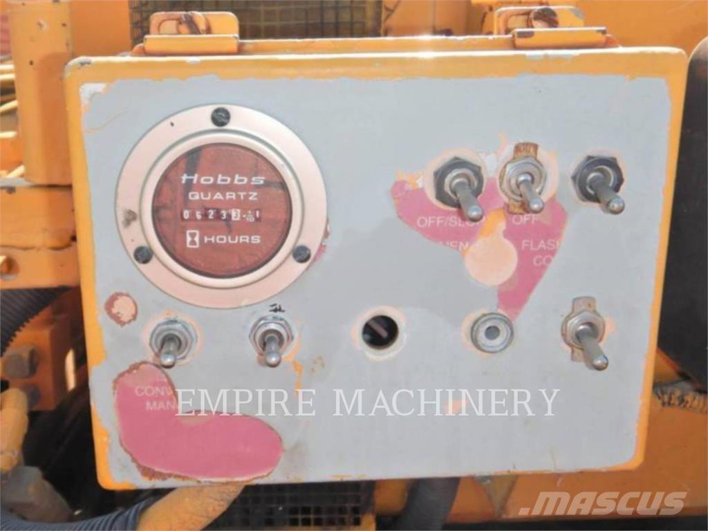 LeeBoy L8500T Asfalta klājēji