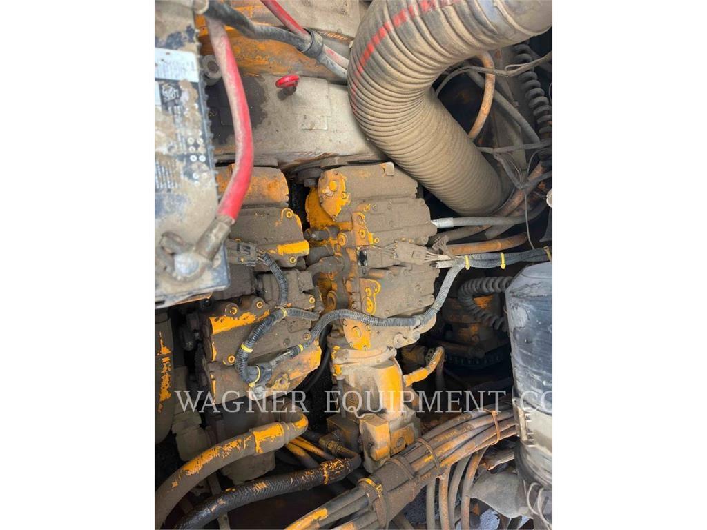 LeeBoy L8816 T Asfalta klājēji