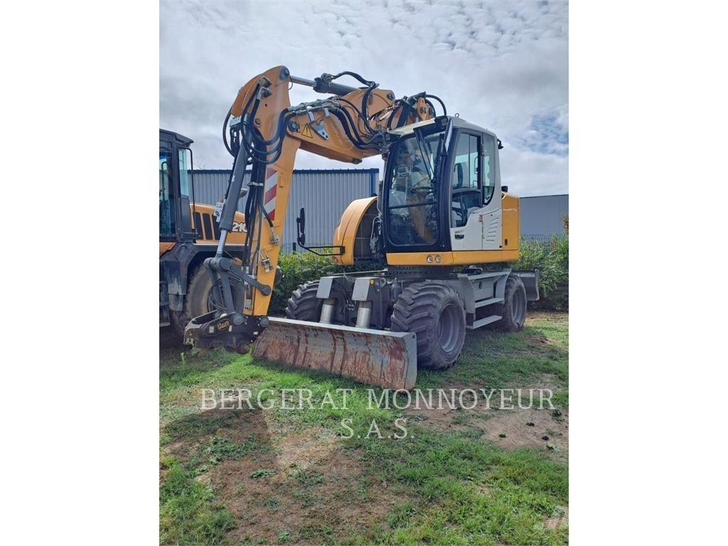 Liebherr A913 Ekskavatori uz riteņiem