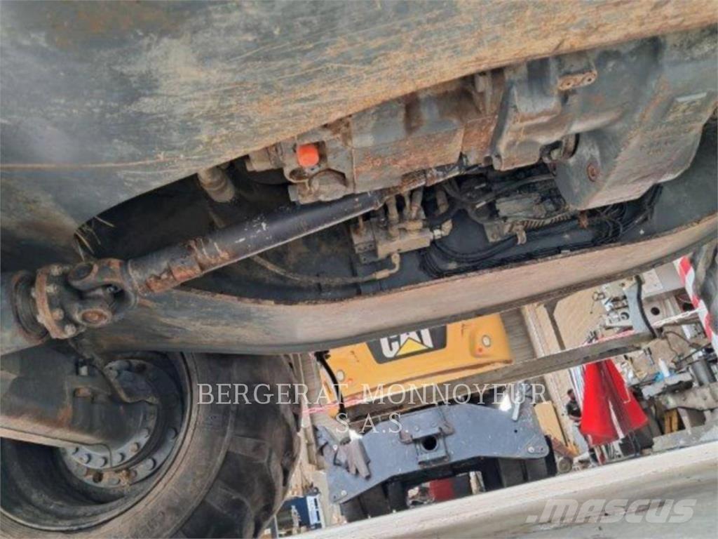 Liebherr A914 Ekskavatori uz riteņiem