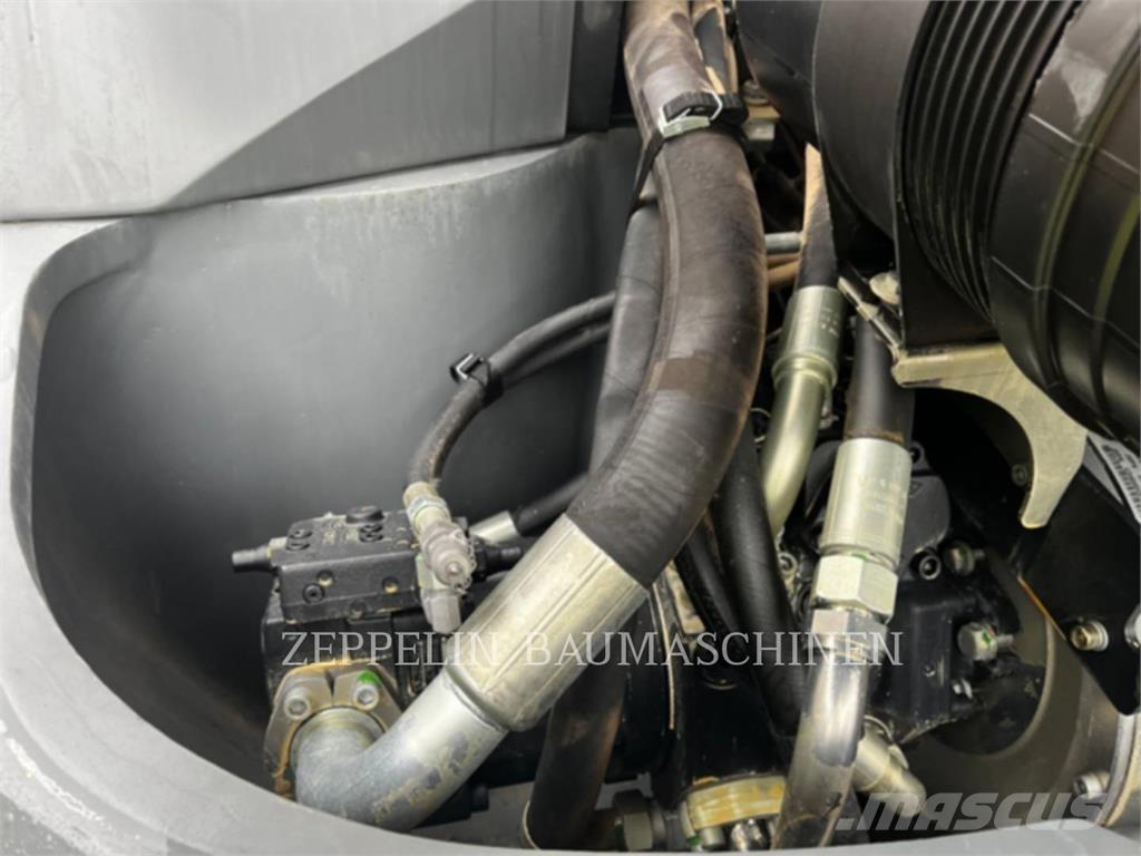 Liebherr L526 Iekrāvēji uz riteņiem