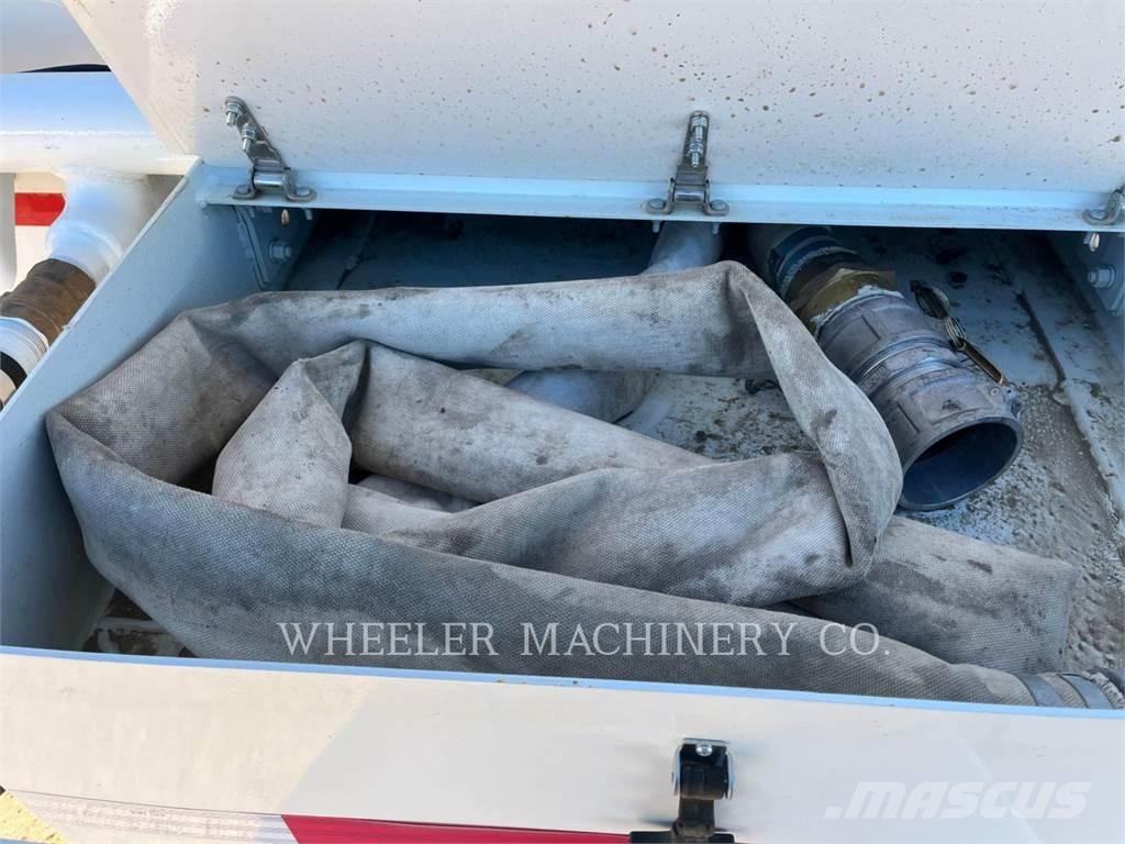 Mack WT2000 A Autocisterna