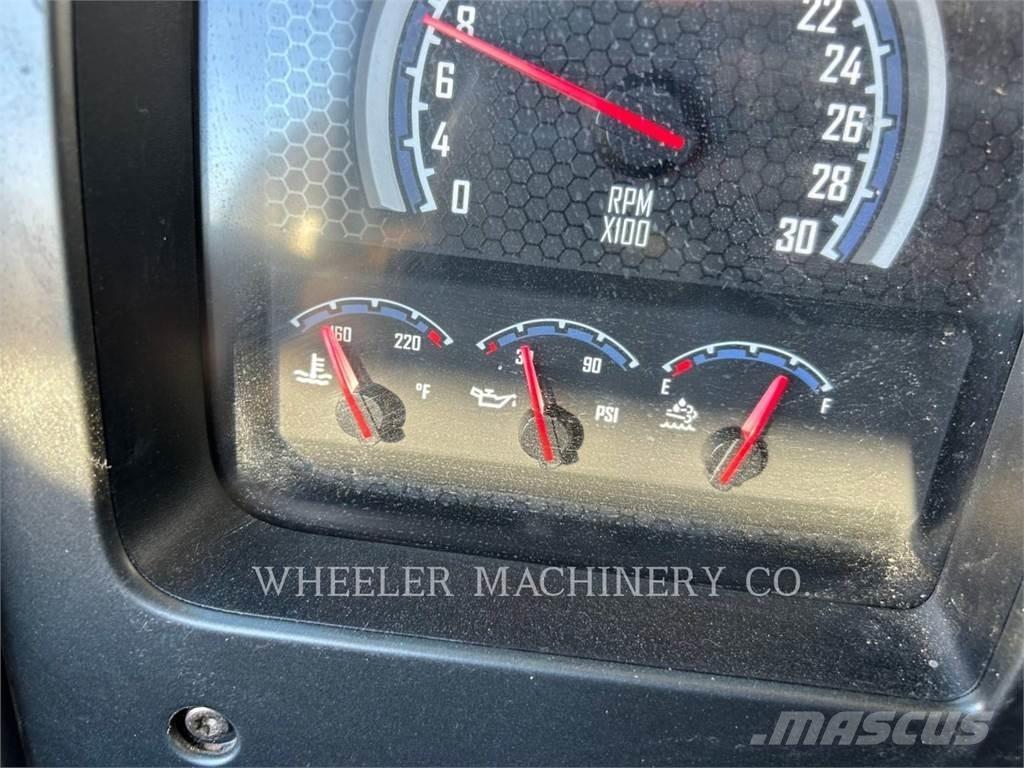Mack WT2000 A Autocisterna