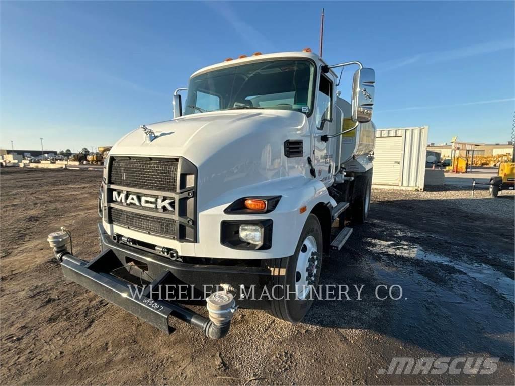 Mack WT2000 A Autocisterna