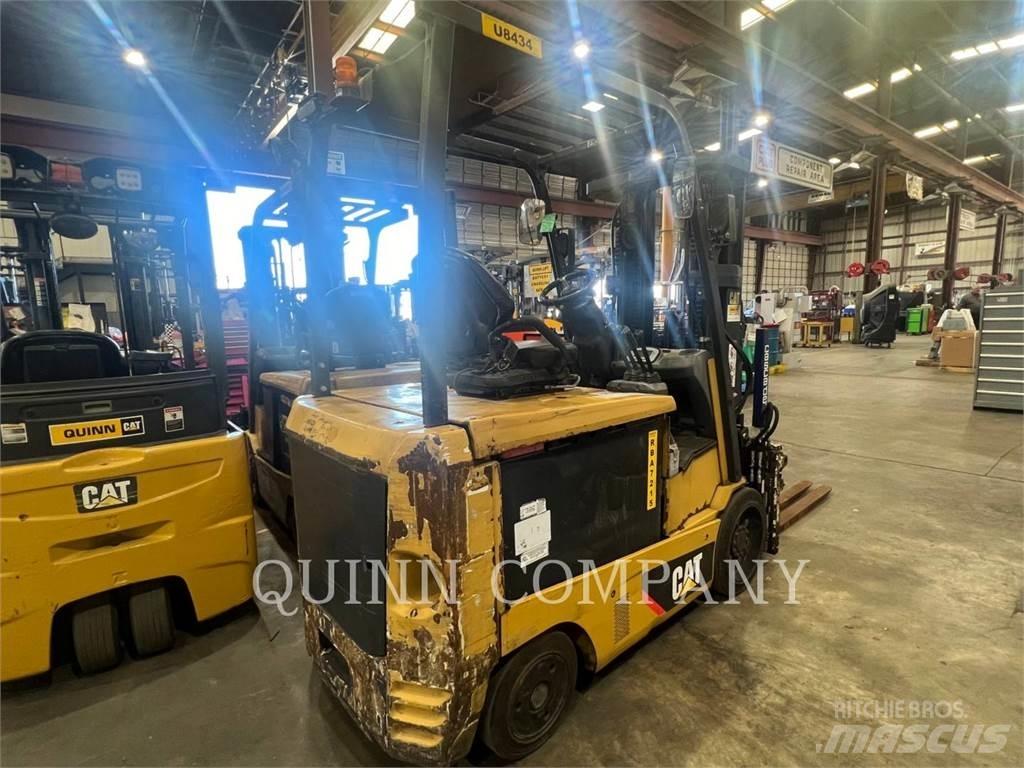 MCFA EC30N2-AC Autokrāvēji - citi