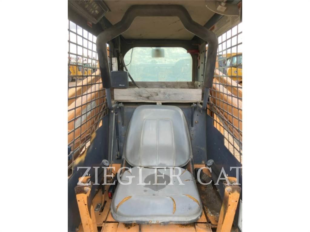 New Holland 1845 Lietoti riteņu kompaktiekrāvēji