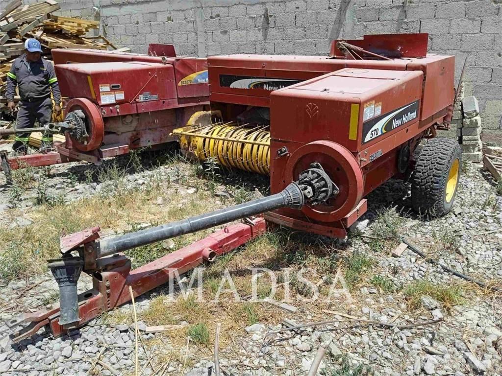 New Holland 570 Harvesteri