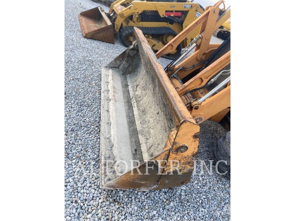 New Holland 590SM Ekskavatori-iekrāvēji