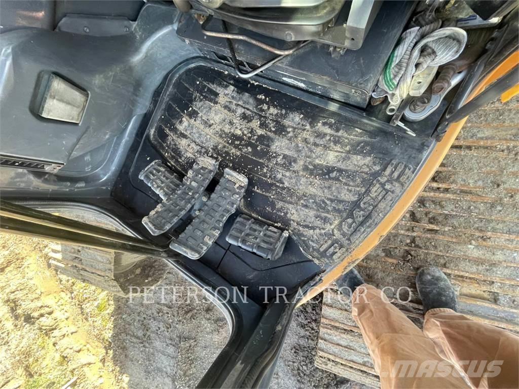 New Holland CX225 Kāpurķēžu ekskavatori