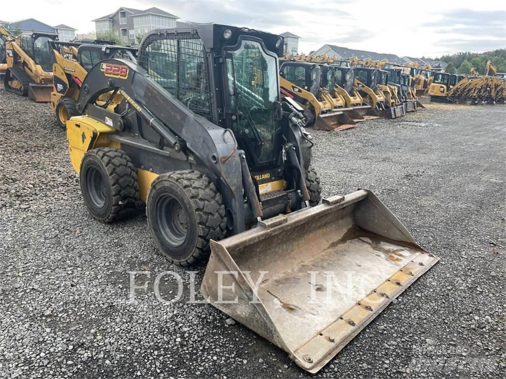 New Holland L228 Lietoti riteņu kompaktiekrāvēji