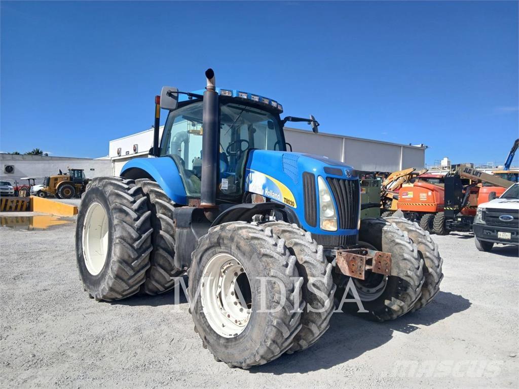 New Holland T8030 Traktori