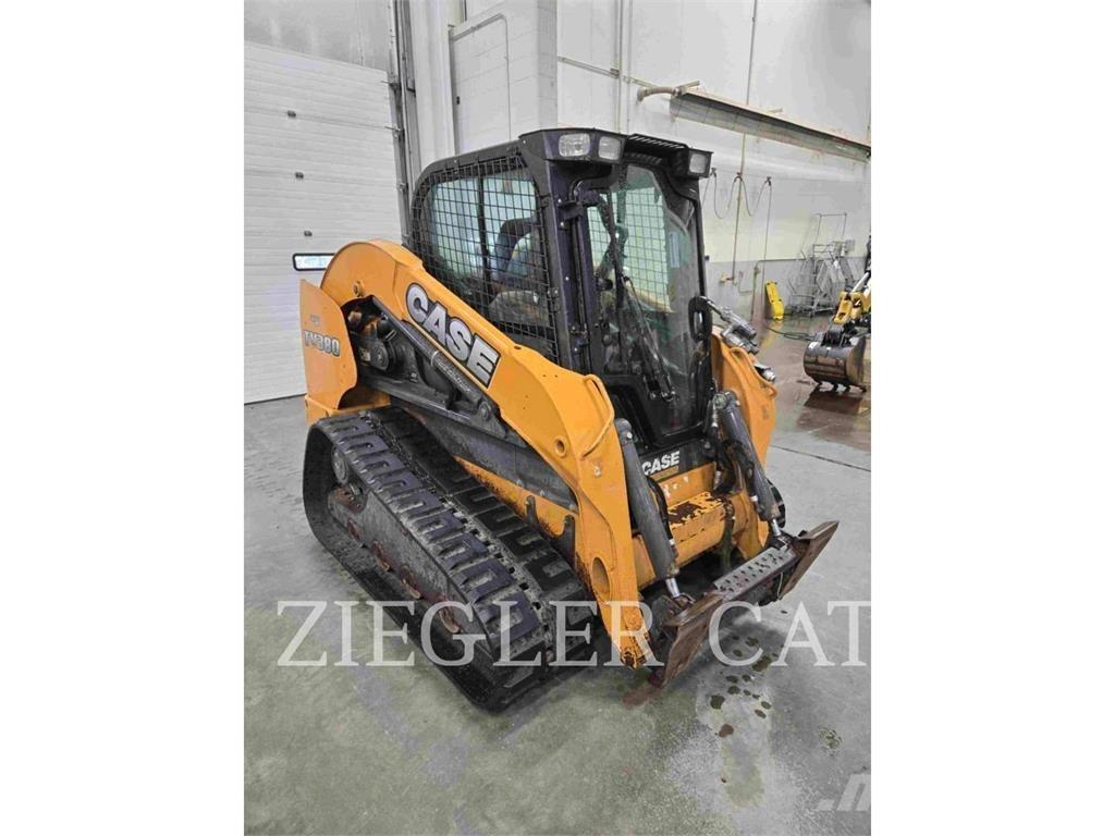 New Holland TV380 Kāpurķēžu iekrāvēji