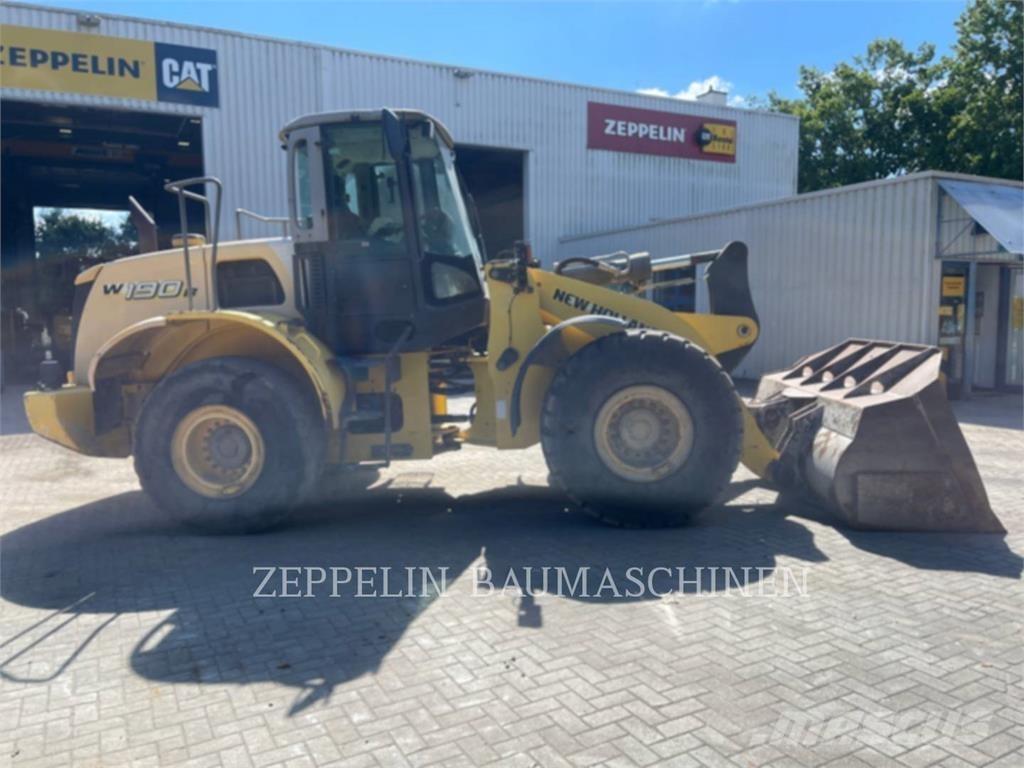 New Holland W190 Iekrāvēji uz riteņiem