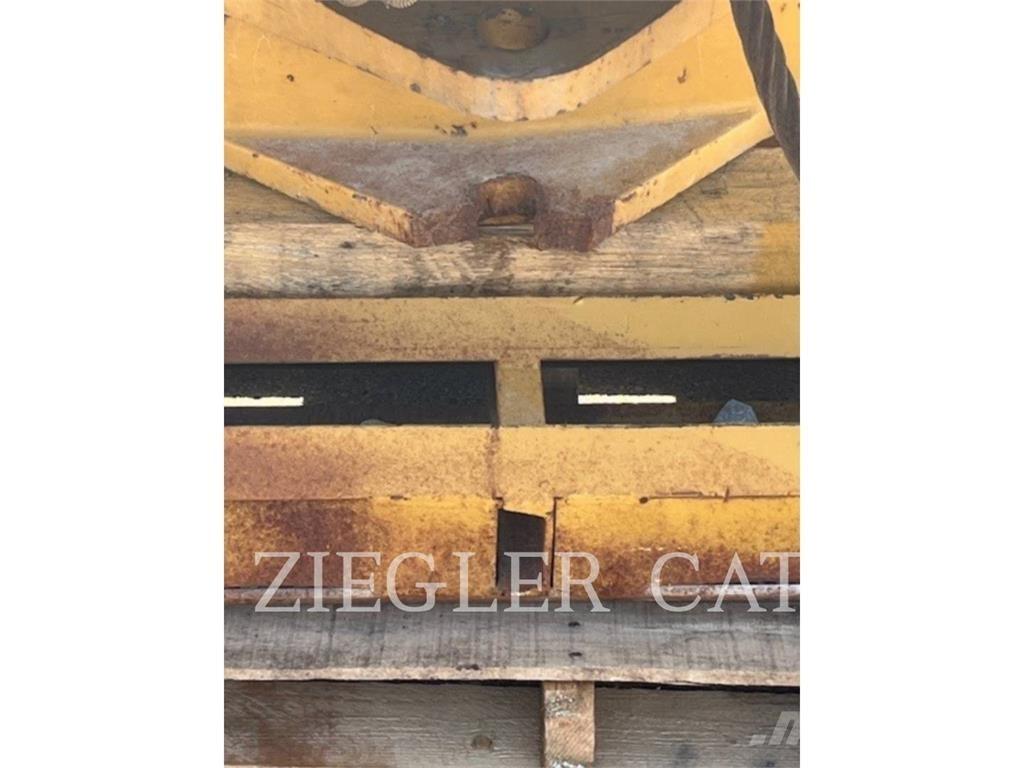 Paccar INC. PA56 Kāpurķēžu buldozeri