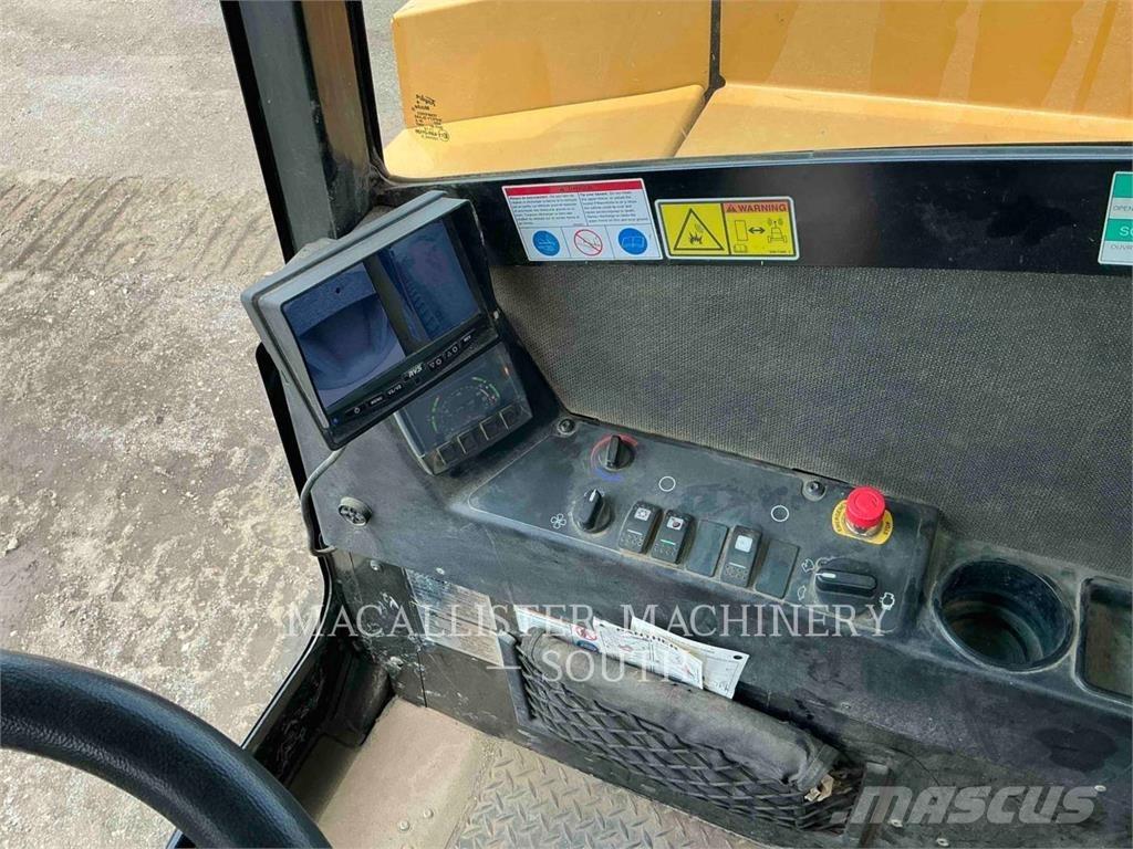 Prinoth T14R Artikulētie pašizgāzēji