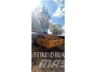 SEM MACHINERY 510 Augsnes blīvētāji