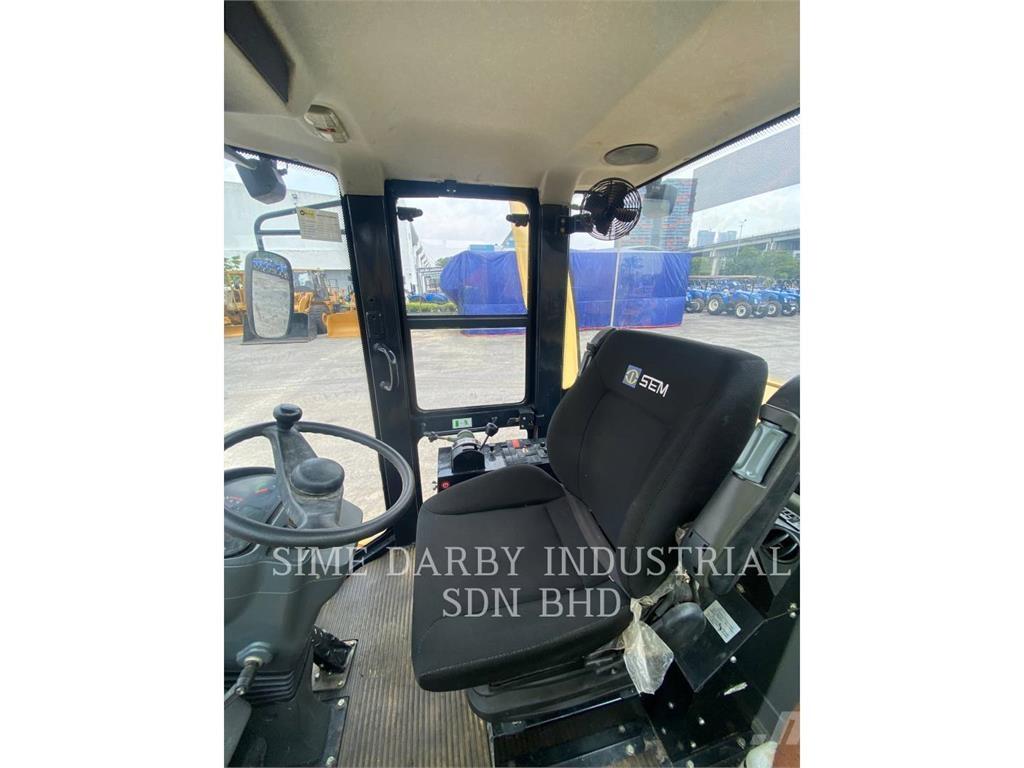 SEM MACHINERY SEM 522 Augsnes blīvētāji