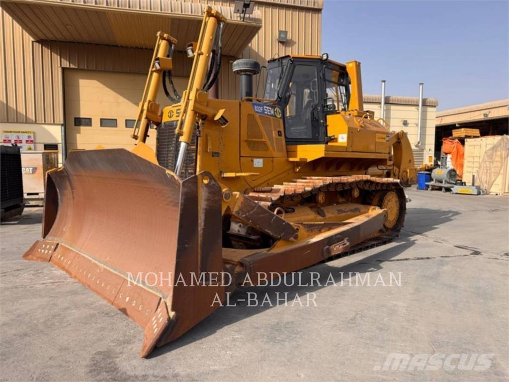 SEM MACHINERY SEM 832F Kāpurķēžu buldozeri
